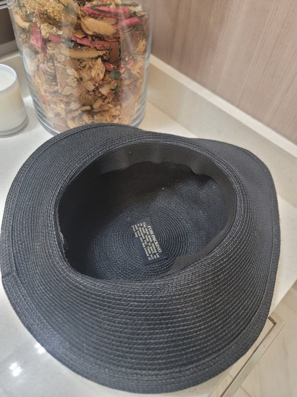 Eric Javits Women's Black Squishee Straw Fedora Sun Hat - Picture 4 of 7